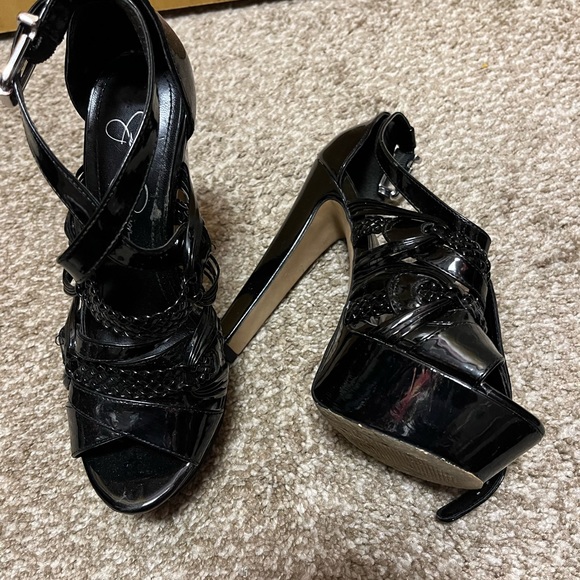 Patten Leather, criss cross straps - Picture 1 of 2